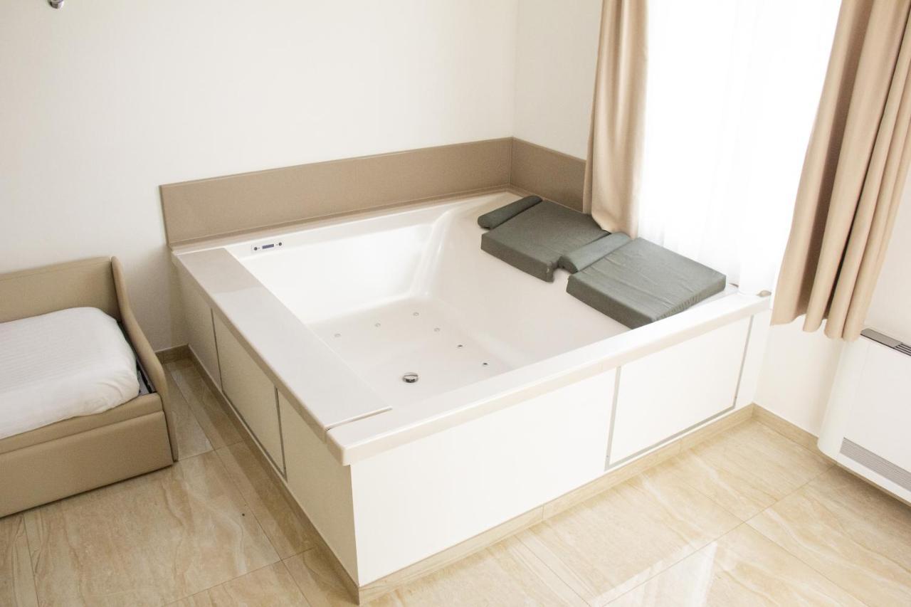 B&B Imperial Exclusive Rooms & Breakfast Porto Cesareo Εξωτερικό φωτογραφία